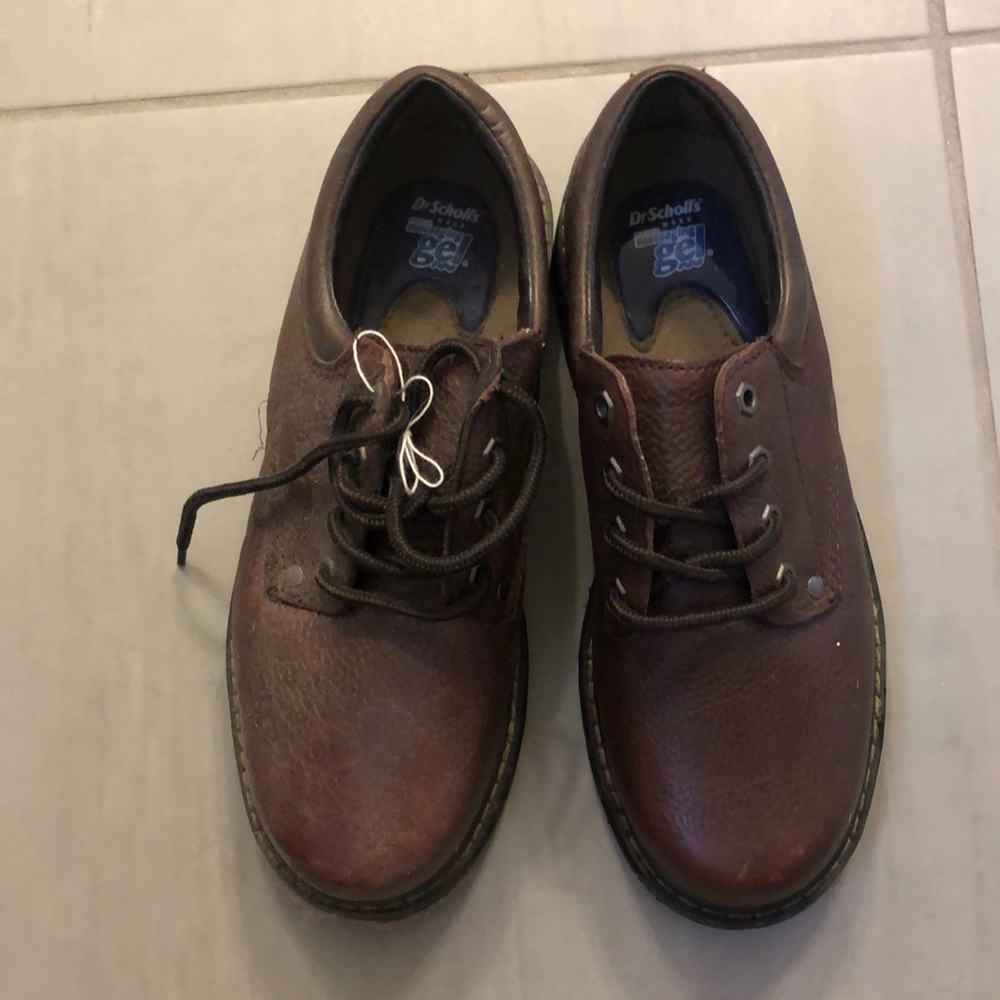 Brand new 9w Mens shoes